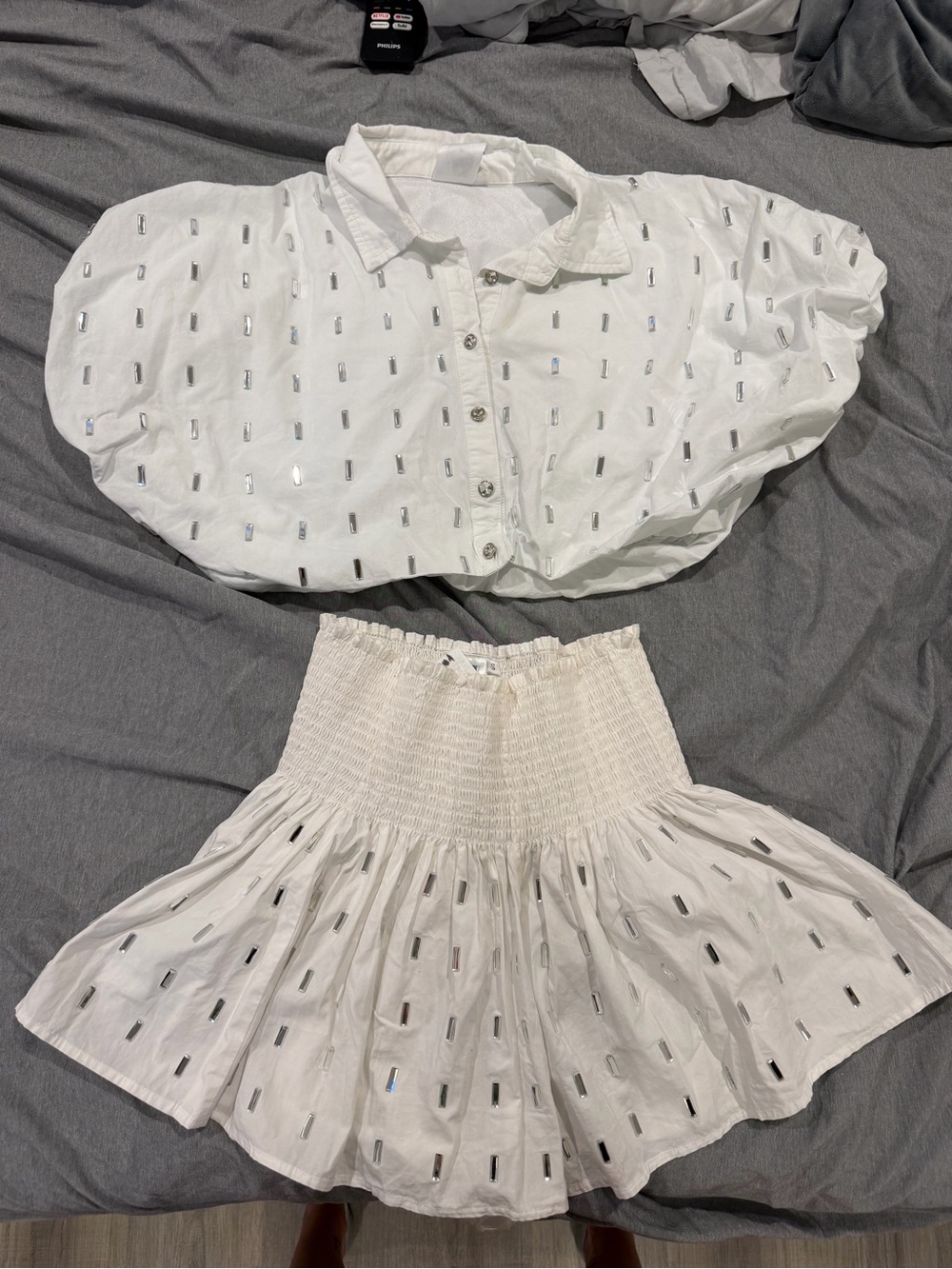 QUEEN OF SPARKLES White Embellished Smocked Waist Skirt Set